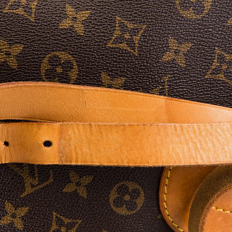 Louis Vuitton, a Monogram 'Cartouchière' bag.