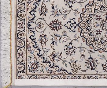 Mattor, ett par, Nain, part silk, s.k. 9LAA, ca 100 x 70 cm.