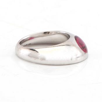 Georg Jensen 'Eclipse' ring in 18K white gold with cabochon-cut rubellite, designed by Kim Buck.
