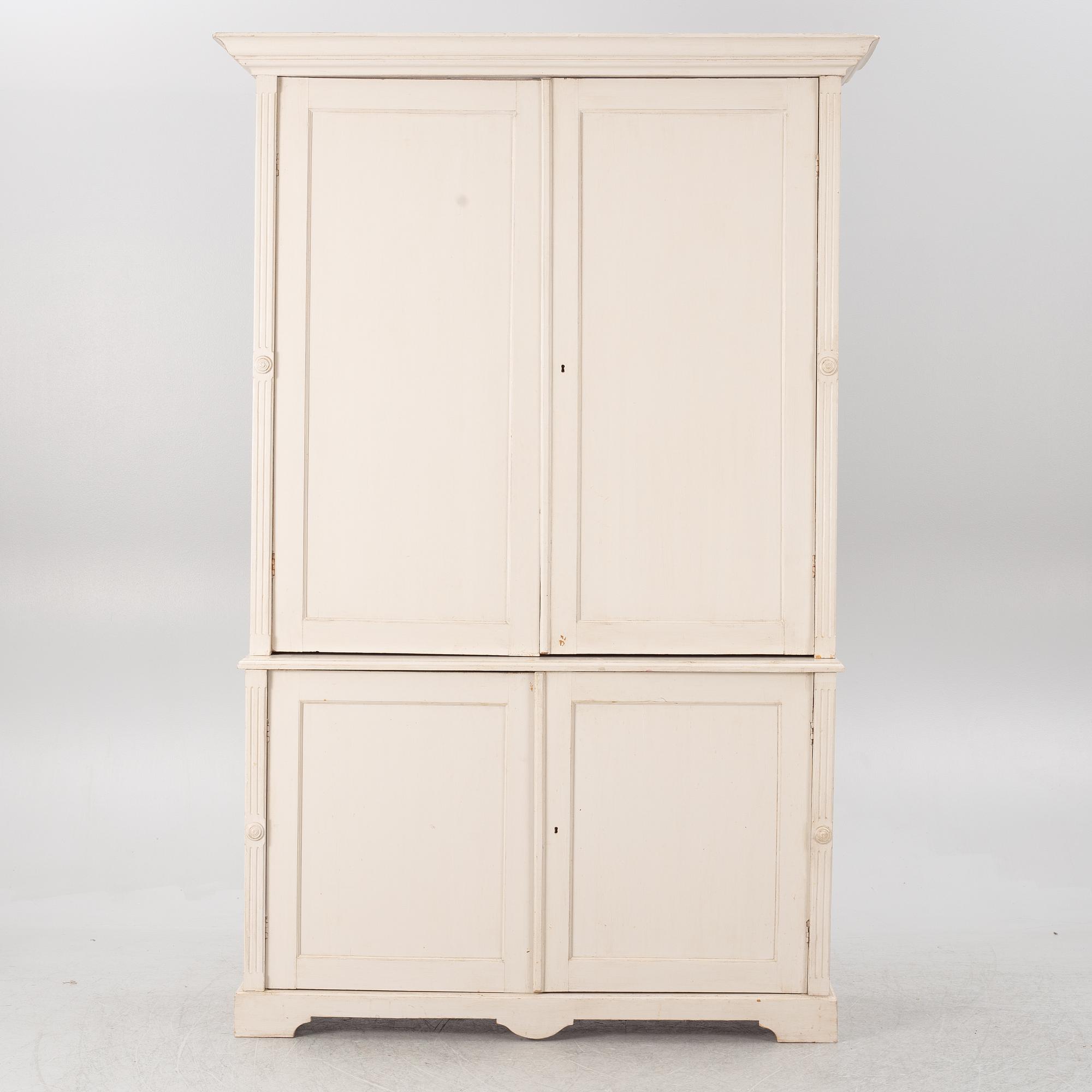 Skåp, tidigt 1900-tal.