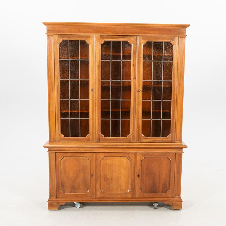 Modern manufactured display cabinet.