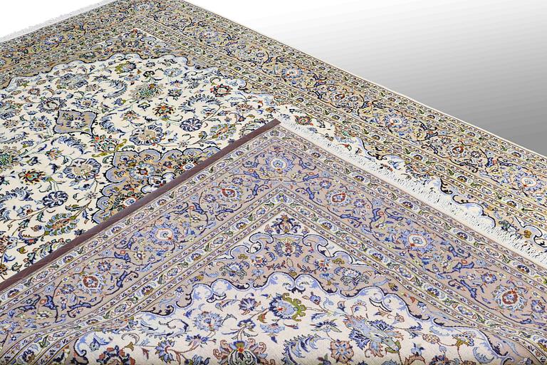 Carpet, Keshan, approx. 350 x 244 cm.