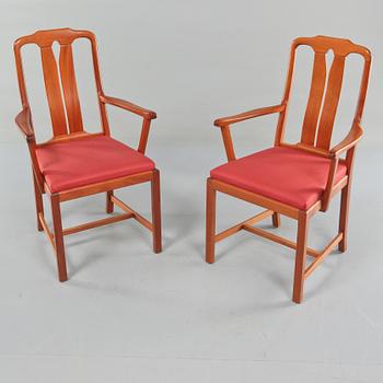 KARMSTOLAR, ett par, "Ambassadör", Carl Malmsten, Rydéns Interiör, tillverkade 1985.