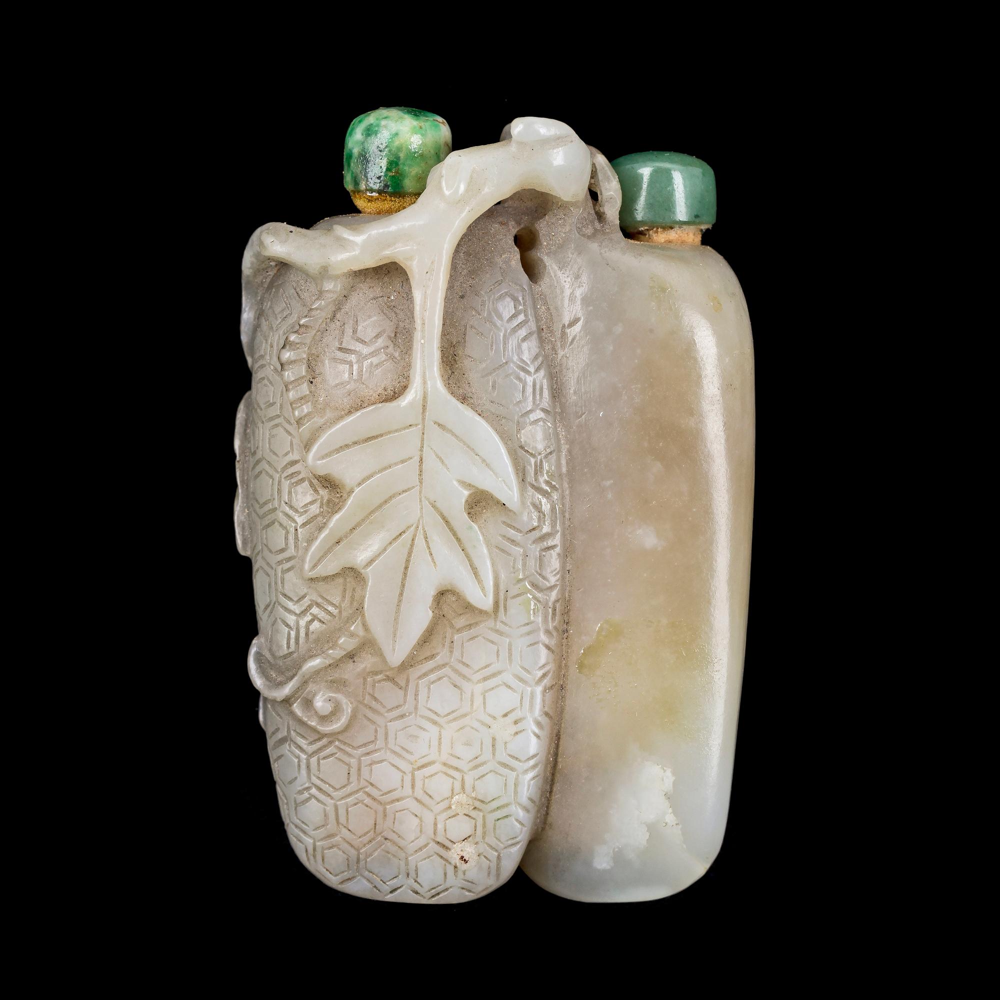 SNUSFLASKA, troligen jade, Kina.