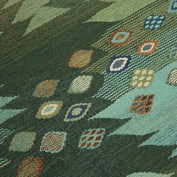 BARBRO NILSSON, A CARPET, "Tånga, grön", flat weave, 357,5 x 235,5 cm, signed AB MMF BN.