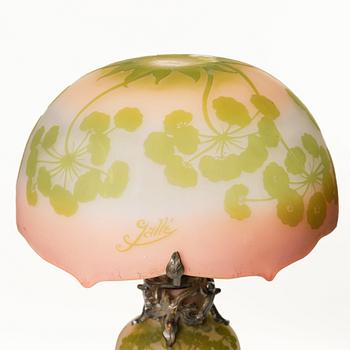 Emile Gallé, a 'Hortensia' cameo glass table lamp, Nancy France ca 1900.