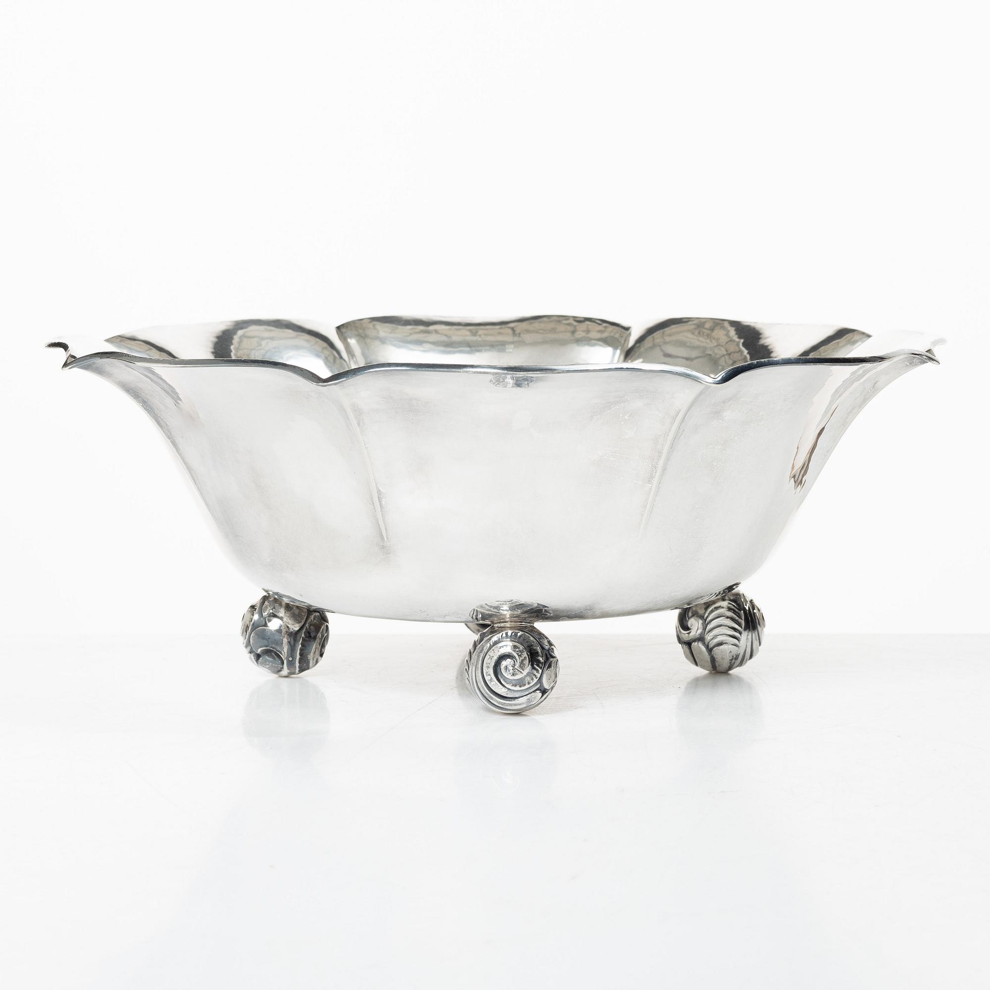 A silver bowl, Norway, 1930.