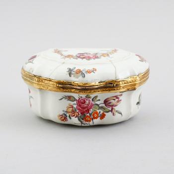 DOSA, porslin, 1700-tal.