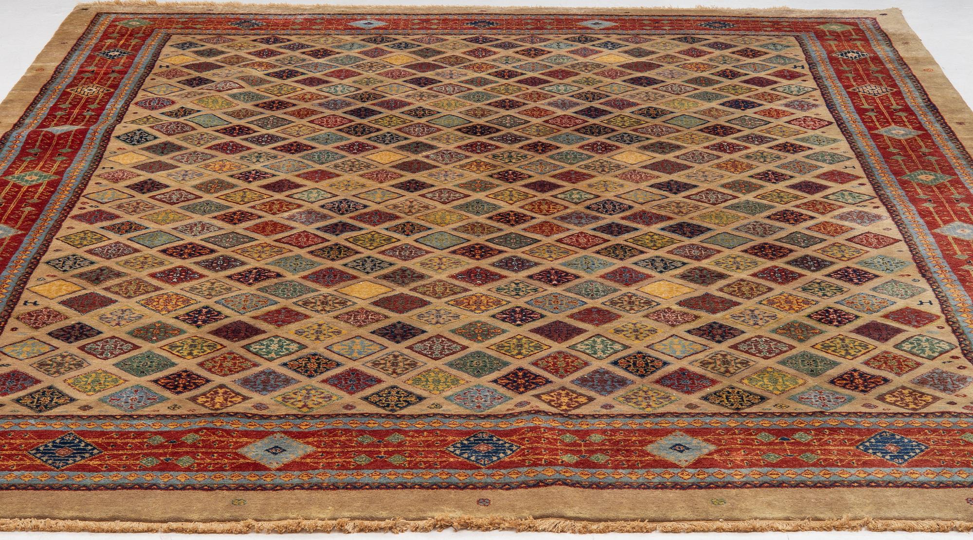 Rug, India 345 x 260 cm.