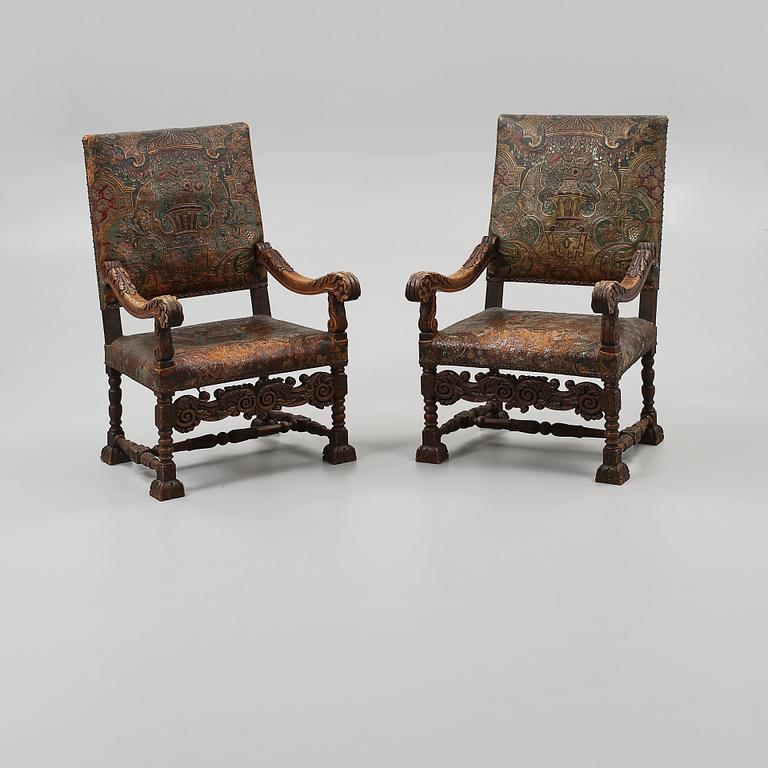 KARMSTOLAR, ett par, barockstil, omkring år 1900.