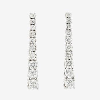 Earrings with brilliant-cut diamonds.