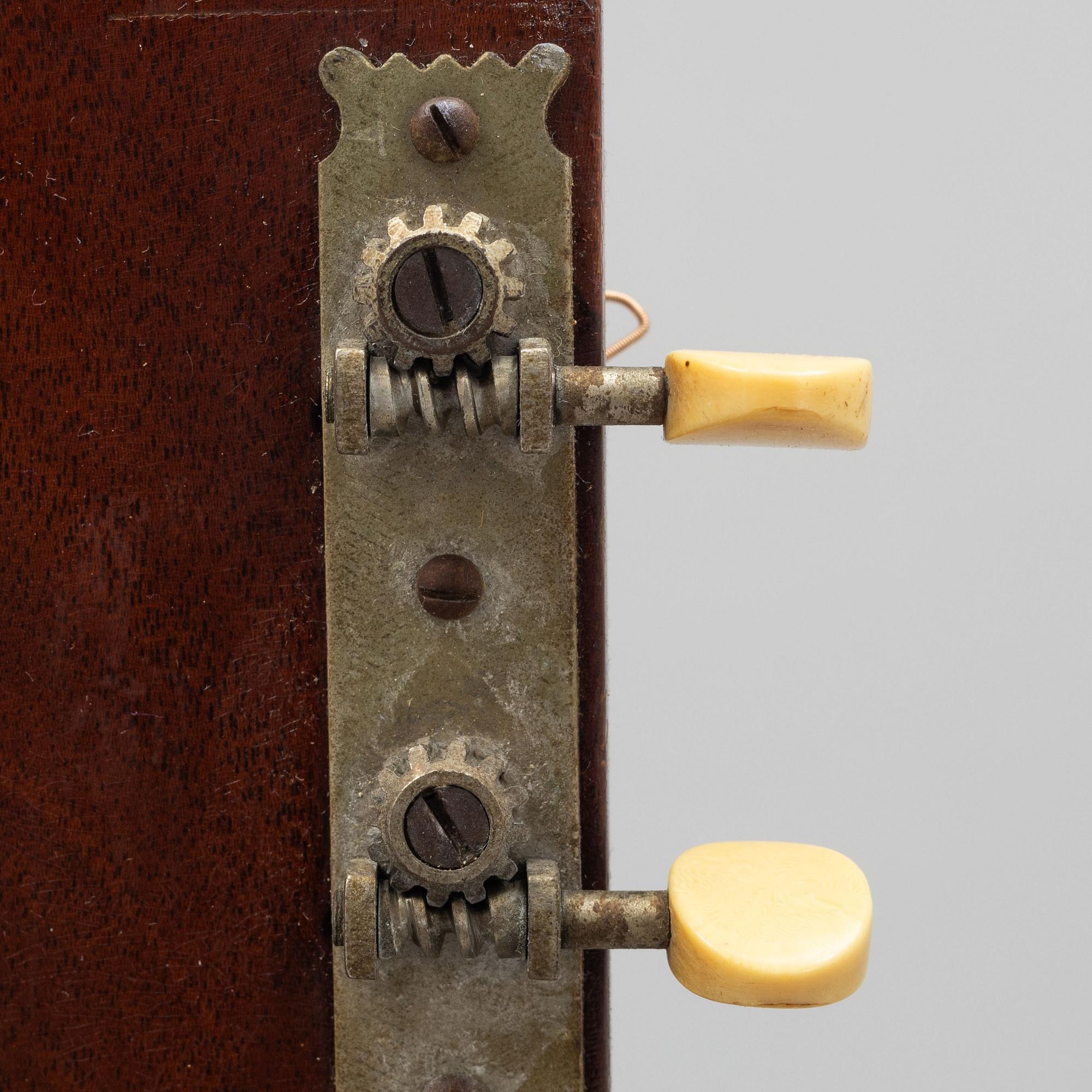 Gibson, "L-1", acoustic guitar, 1912, USA.