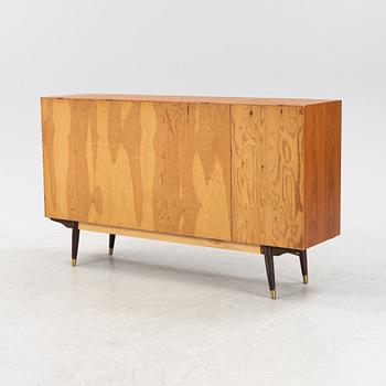 Sideboard, 1900-talets mitt.
