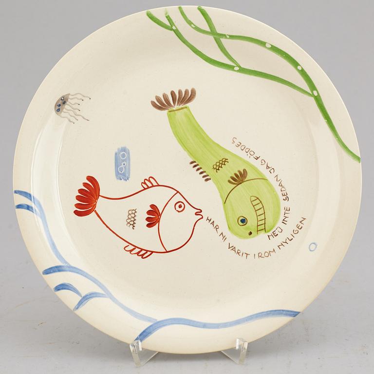 STIG LINDBERG, A set of 12 "Löja" creamware plates, Gustavsberg, Sweden.