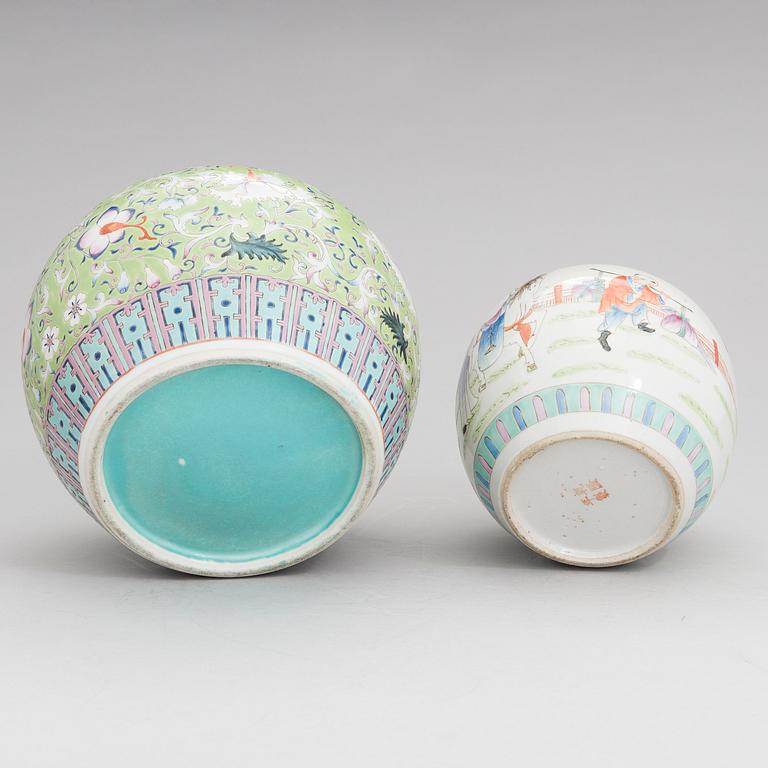 Two porcelain urns, China, 20th century.