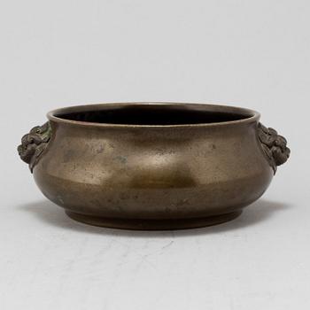A Chinese bronze censer, 20th Century.