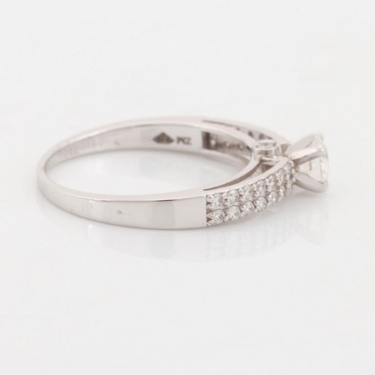 Brilliant cut diamond ring.