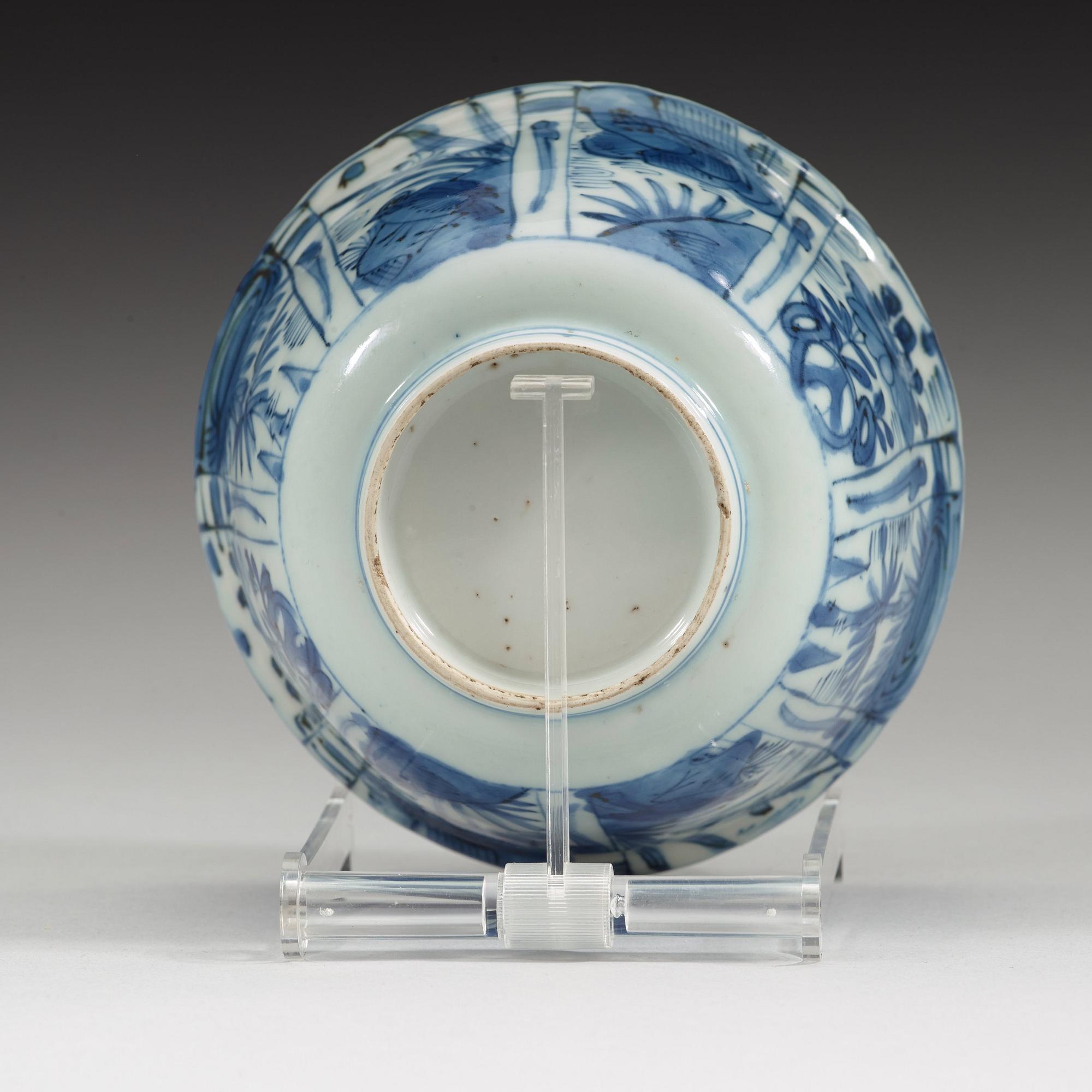 A blue and white bowl, Ming dynasty, Wanli (1572-1620).