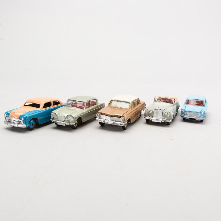 BILAR 10 st Dinky Toys 1950/60-tal.