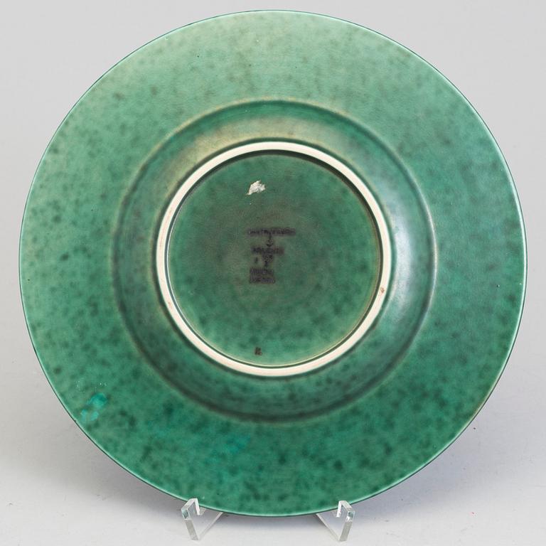WILHELM KÅGE, an 'Argenta' stoneware dish from Gustavsberg.