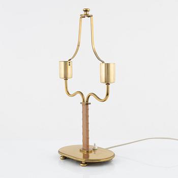 Josef Frank, bordslampa, modell 2388, Firma Svenskt Tenn.