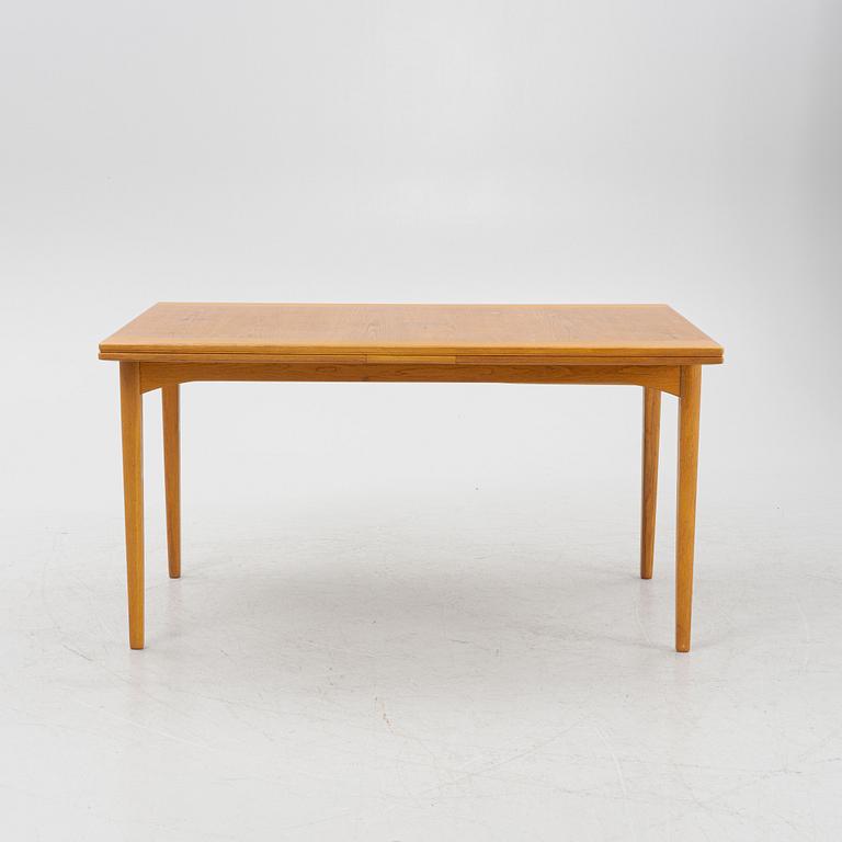 Carl Malmsten, dining table, "Calamare Nyckel", second half of the 20th century.
