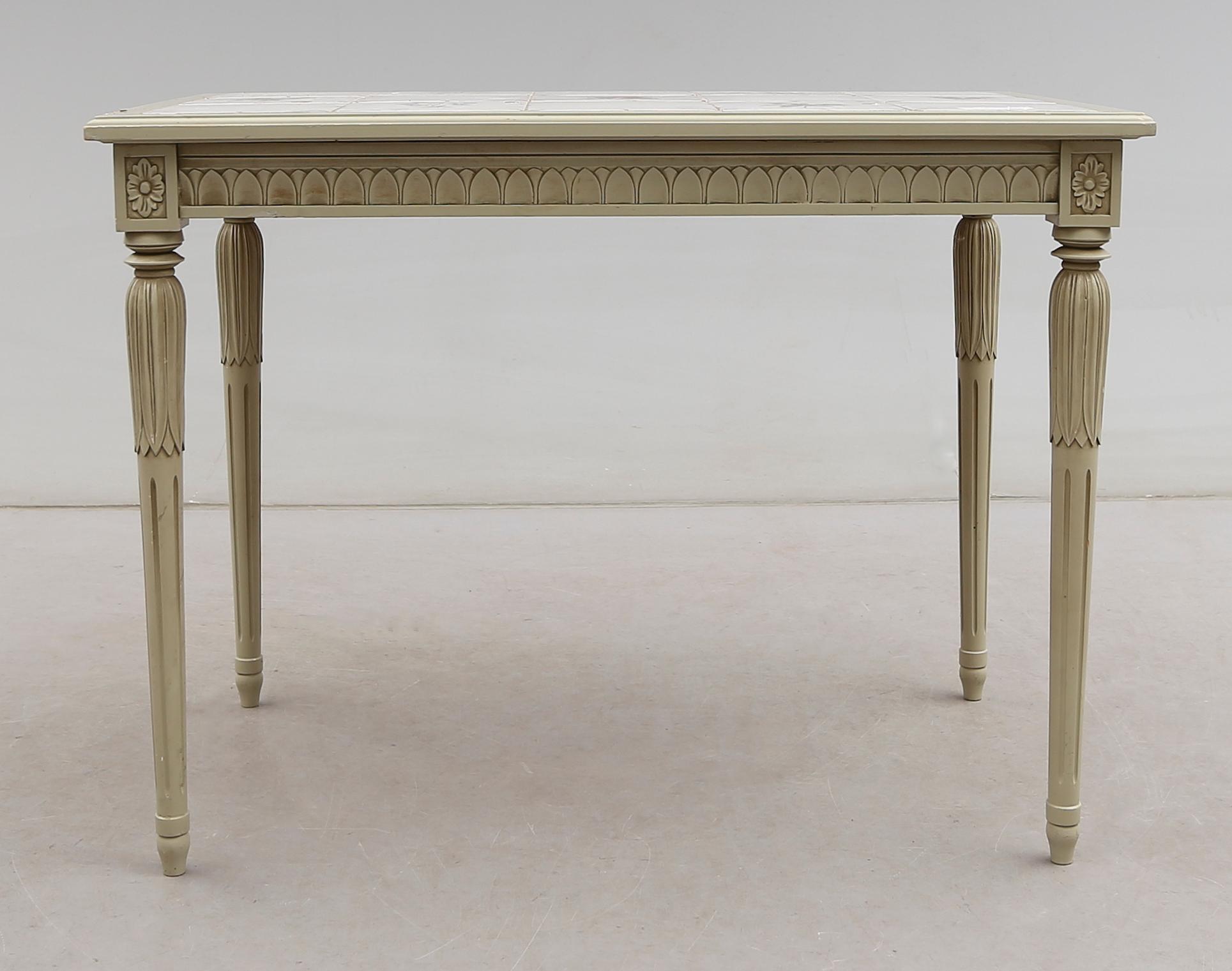 BORD, gustaviansk stil, 1900-talets andra hälft.