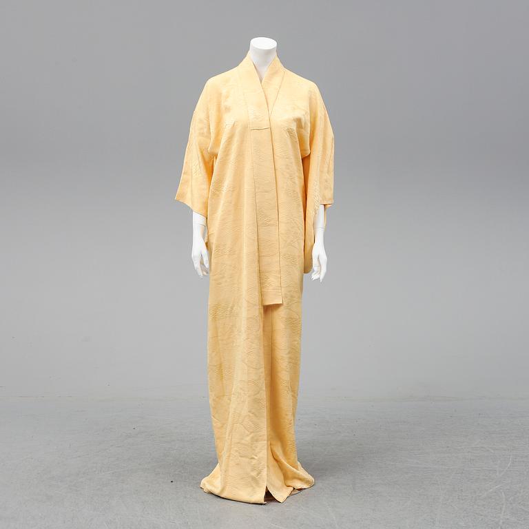 A Japanese Kimono, 20th century.