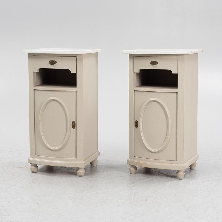 Sängbord, ett par, tidigt 1900-tal.