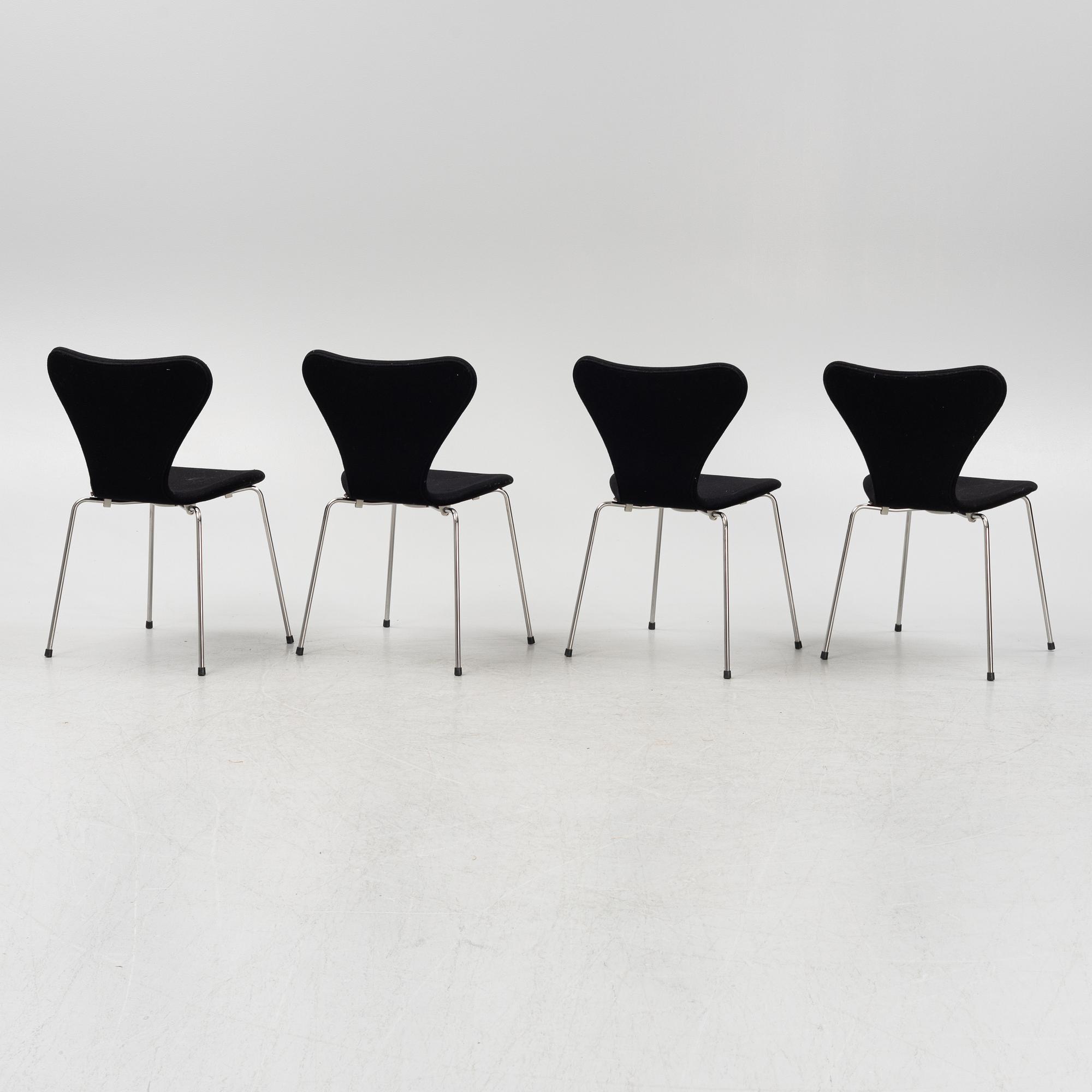 Arne Jacobsen, stolar, 4 st, "Sjuan", Fritz Hansen, 2000-tal.