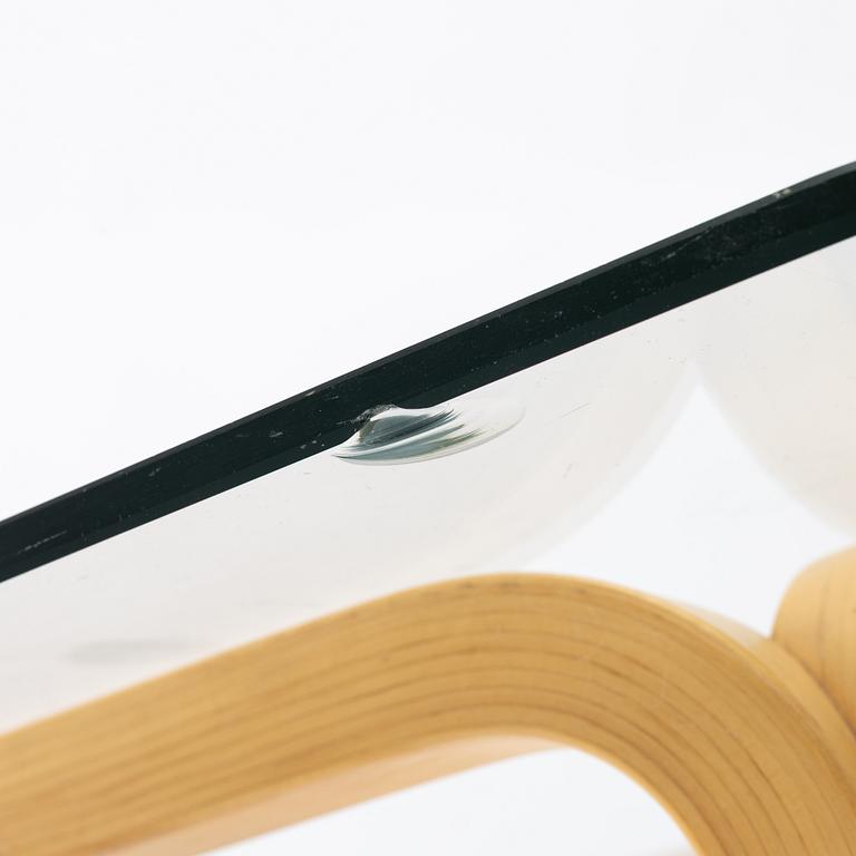 Alvar Aalto, soffbord, modell Y805, Artek, 1900-talets andra hälft.