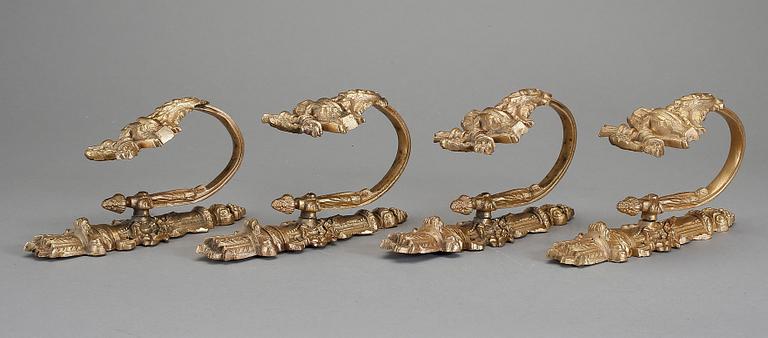 GARDINOMTAG, 4 stycken, gustaviansk stil, förgylld metall, 1900-talets slut.