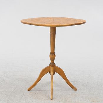 Pedestal table, mid-20th century.