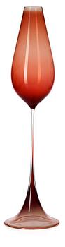 712. A Nils Landberg red glass goblet, Orrefors.