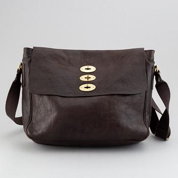 Mulberry, a 'Brynmore' messenger bag.