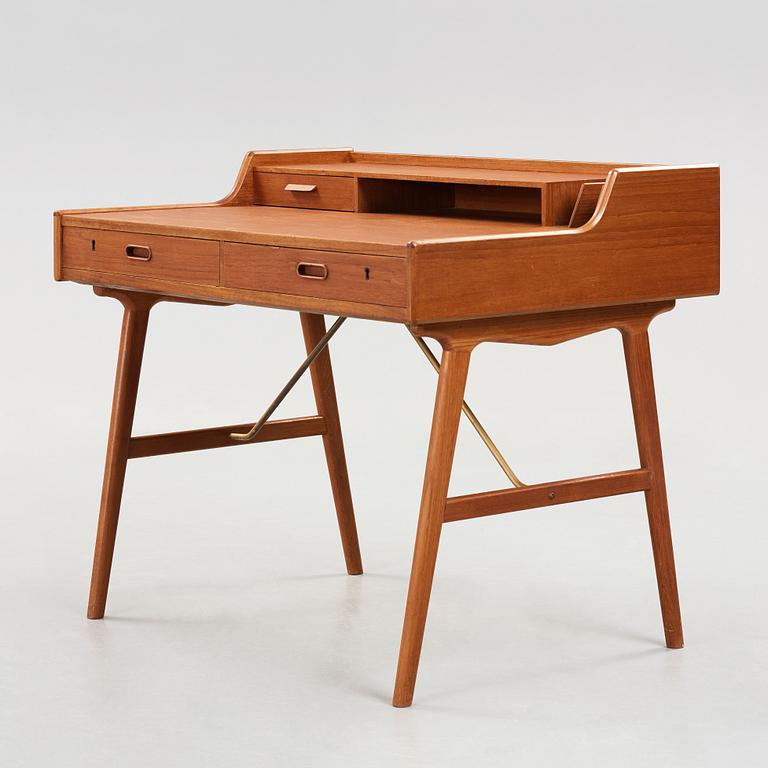 An Arne Wahl Iversen teak desk, Vinde Møbelfabrik, Denmark.