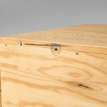 Göran Malmvall, skåp, ett par, "821", Svensk Fur.