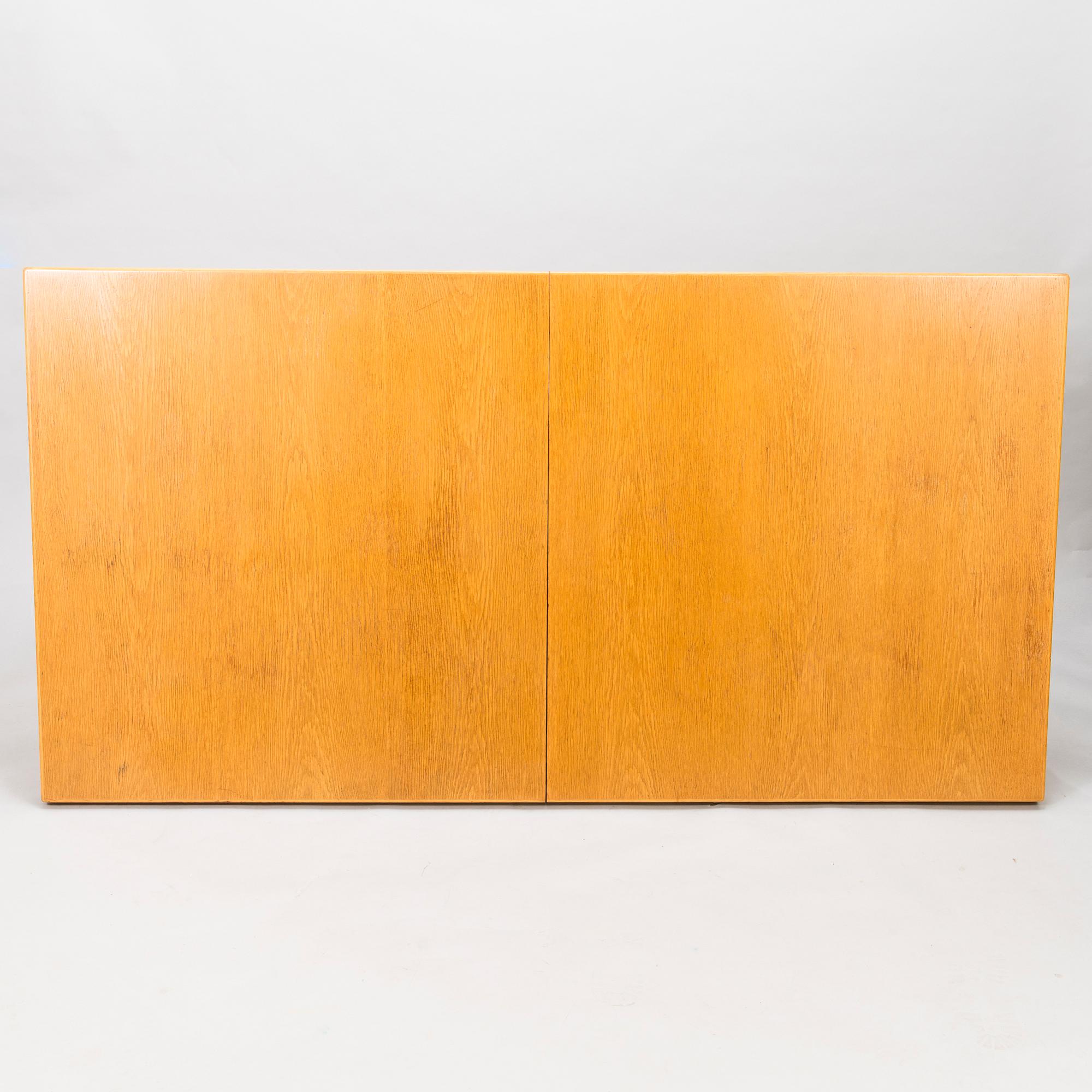 ALVAR AALTO, ruokapöytä H94, Artek 1900-luvun puoliväli.