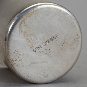 BÄGARE, 6 st, silver, mestadels CG Hallberg, Stockholm, 1953. Vikt ca  146 gram.