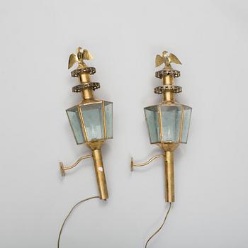 A pair of brass coach carriage lamps, around the turn of the century 1900.
