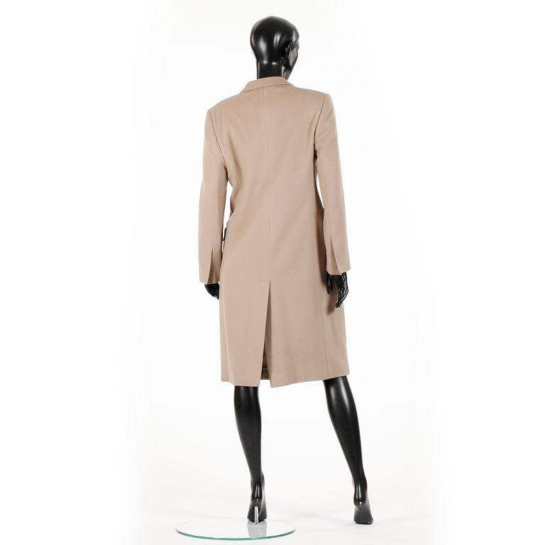 GUCCI, a beige wool and cashmere coat.