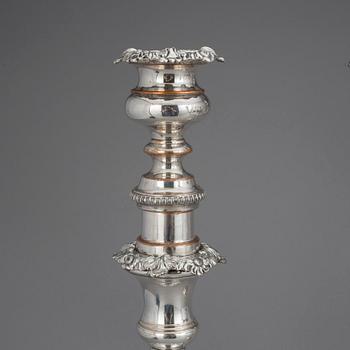 KANDELABRAR, 2 st, pläter, England, 1800-talets första kvartal.