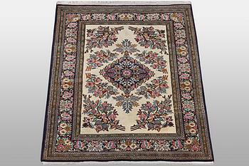 A rug, Quum, ca 156 x 106 cm.