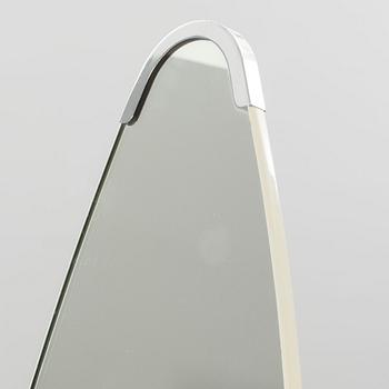 GOLVSPEGEL, 1900-talets slut.