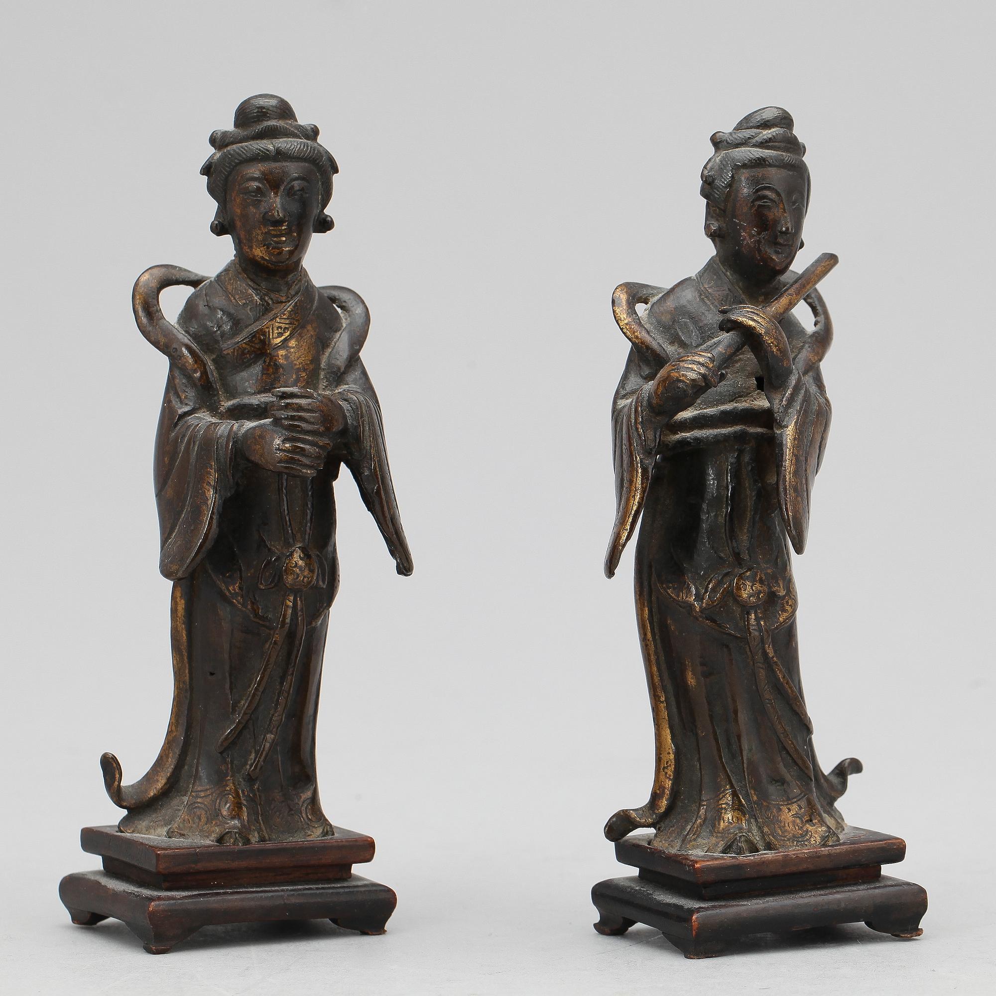 FIGURINER, 2 st, brons, Kina, 1900-tal.