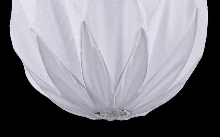 TAKLAMPA, "Pia", Tore Ahlsén, 1900-talets andra hälft. Höjd 60 cm.