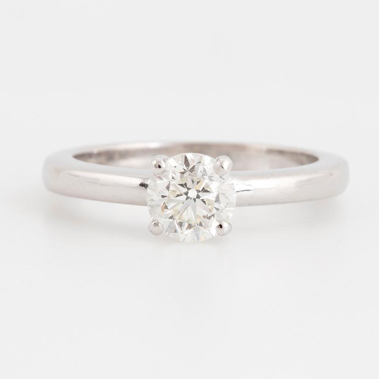 ENSTENSRING, med briljantslipad diamant 1,03 ct, med GIA certifikat.