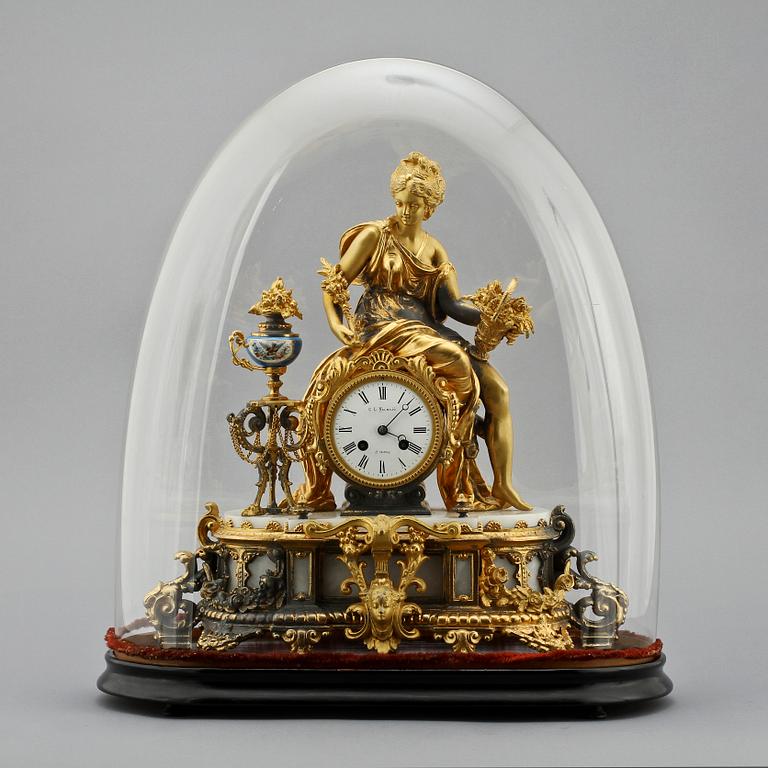 BORDSPENDYL, C.L Malmsjö, göteborg, Louis XVI-stil, omkring sekelskiftet 1800/1900.