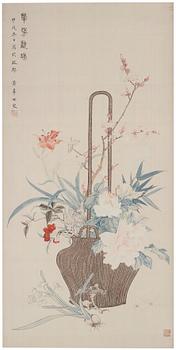 990. Rullmålning, färg och tusch på siden. Signerad Lady Huang Hua, troligen sen Qingdynasti.