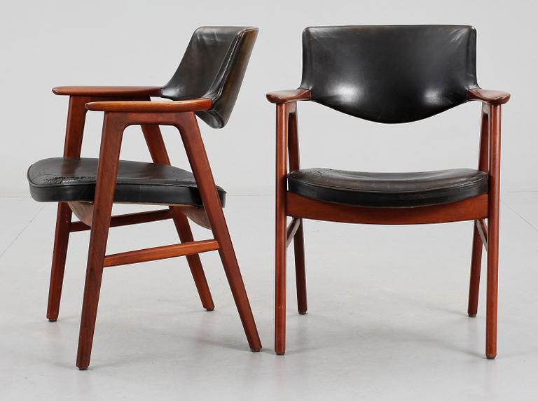 KARMSTOLAR, ett par, design Erik Kirkegaard, Illums Bolighus, Höng Stolefabrik, Danmark.